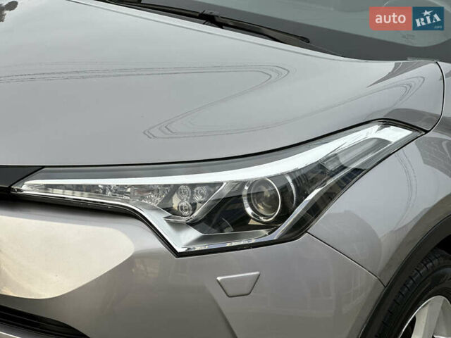 Сірий Тойота C-HR, об'ємом двигуна 1.2 л та пробігом 42 тис. км за 18950 $, фото 36 на Automoto.ua