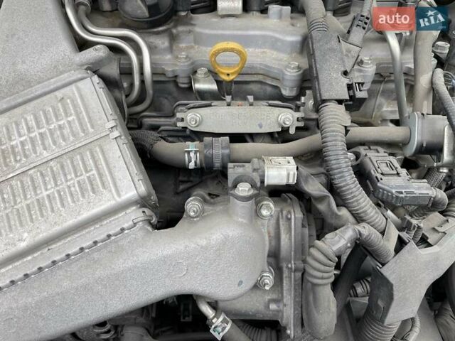 Серый Тойота C-HR, объемом двигателя 1.2 л и пробегом 58 тыс. км за 18200 $, фото 27 на Automoto.ua