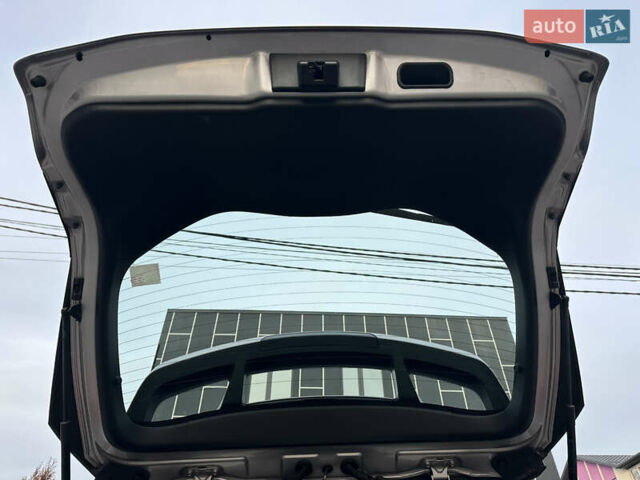 Сірий Тойота C-HR, об'ємом двигуна 1.2 л та пробігом 42 тис. км за 18950 $, фото 135 на Automoto.ua