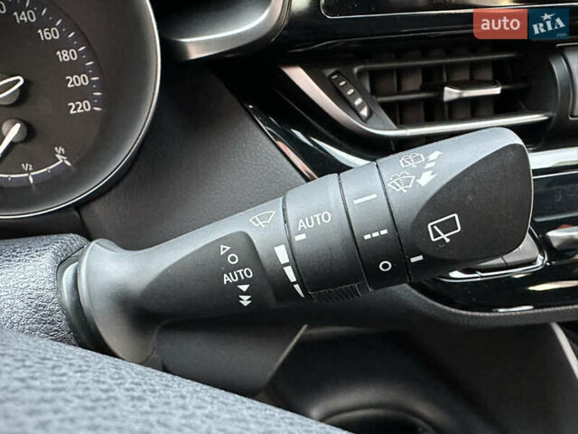 Сірий Тойота C-HR, об'ємом двигуна 1.2 л та пробігом 42 тис. км за 18950 $, фото 91 на Automoto.ua