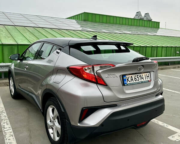 Сірий Тойота C-HR, об'ємом двигуна 1.2 л та пробігом 86 тис. км за 18900 $, фото 25 на Automoto.ua