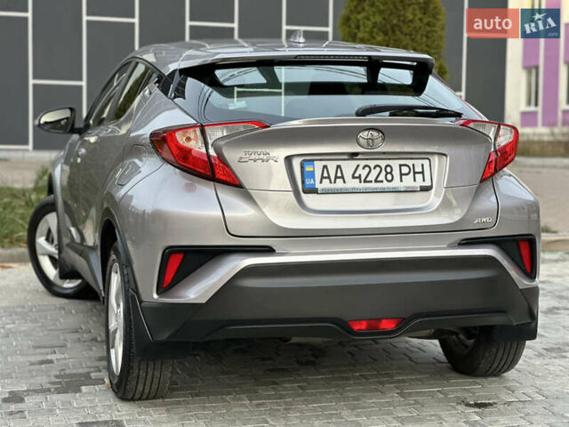 Сірий Тойота C-HR, об'ємом двигуна 1.2 л та пробігом 42 тис. км за 18950 $, фото 75 на Automoto.ua