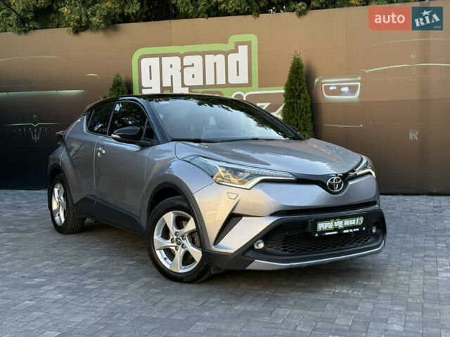 Сірий Тойота C-HR, об'ємом двигуна 1.2 л та пробігом 88 тис. км за 18000 $, фото 9 на Automoto.ua