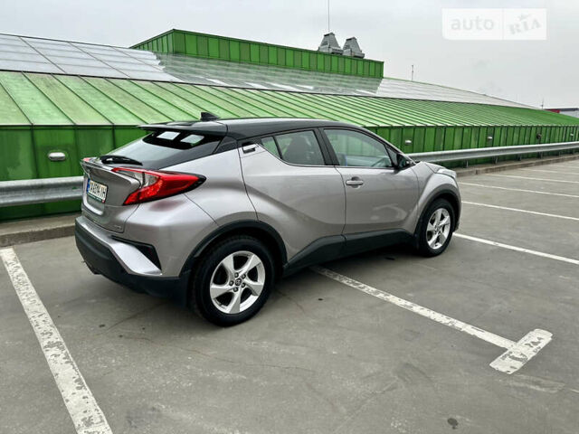 Серый Тойота C-HR, объемом двигателя 1.2 л и пробегом 86 тыс. км за 18600 $, фото 21 на Automoto.ua