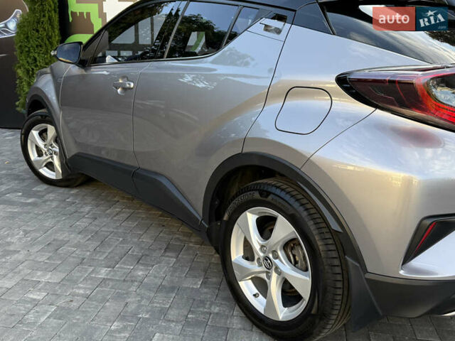 Сірий Тойота C-HR, об'ємом двигуна 1.2 л та пробігом 88 тис. км за 18000 $, фото 68 на Automoto.ua