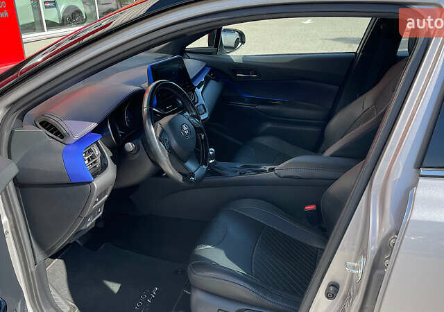 Серый Тойота C-HR, объемом двигателя 1.2 л и пробегом 92 тыс. км за 19116 $, фото 10 на Automoto.ua