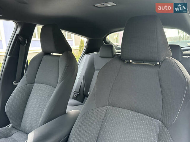 Сірий Тойота C-HR, об'ємом двигуна 1.2 л та пробігом 42 тис. км за 18950 $, фото 99 на Automoto.ua