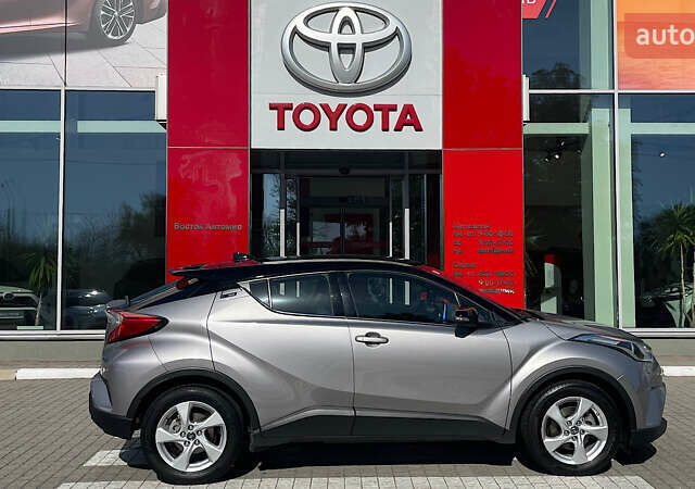 Серый Тойота C-HR, объемом двигателя 1.2 л и пробегом 92 тыс. км за 19116 $, фото 15 на Automoto.ua