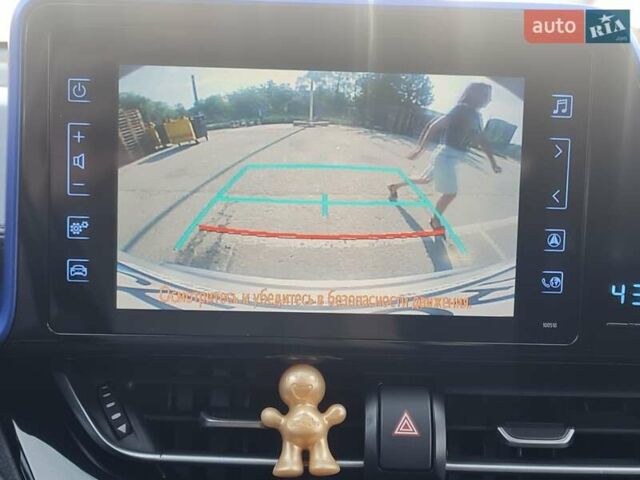Серый Тойота C-HR, объемом двигателя 1.2 л и пробегом 80 тыс. км за 18500 $, фото 19 на Automoto.ua