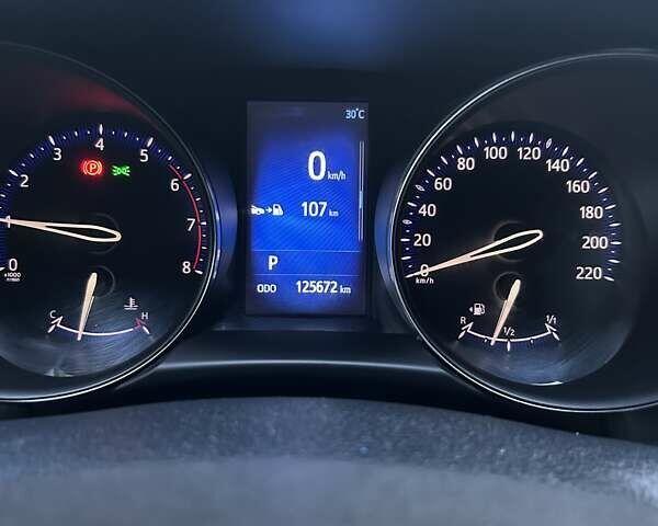 Серый Тойота C-HR, объемом двигателя 1.2 л и пробегом 126 тыс. км за 17999 $, фото 17 на Automoto.ua