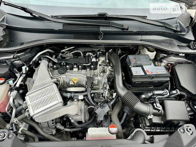 Серый Тойота C-HR, объемом двигателя 1.2 л и пробегом 86 тыс. км за 18600 $, фото 48 на Automoto.ua