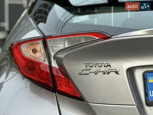 Сірий Тойота C-HR, об'ємом двигуна 1.2 л та пробігом 42 тис. км за 18950 $, фото 55 на Automoto.ua