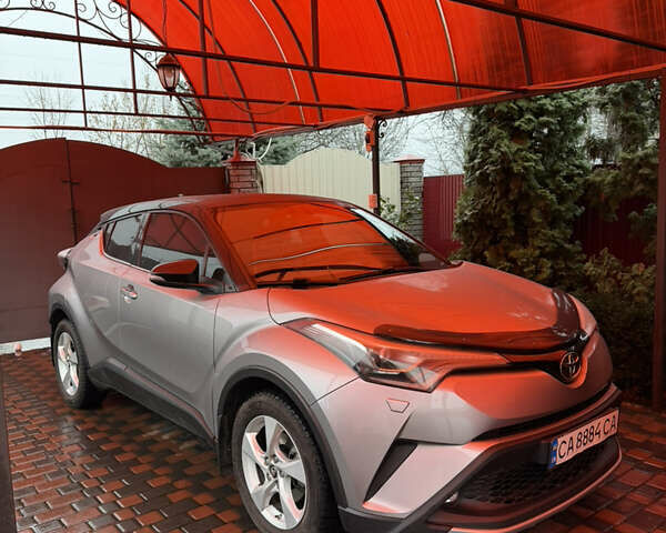 Серый Тойота C-HR, объемом двигателя 1.2 л и пробегом 115 тыс. км за 16300 $, фото 4 на Automoto.ua