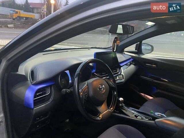 Сірий Тойота C-HR, об'ємом двигуна 1.2 л та пробігом 42 тис. км за 22250 $, фото 5 на Automoto.ua