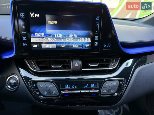 Сірий Тойота C-HR, об'ємом двигуна 1.2 л та пробігом 88 тис. км за 18000 $, фото 25 на Automoto.ua