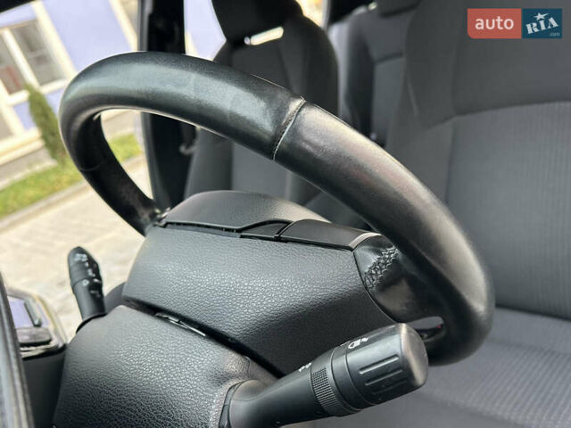 Сірий Тойота C-HR, об'ємом двигуна 1.2 л та пробігом 42 тис. км за 18950 $, фото 100 на Automoto.ua