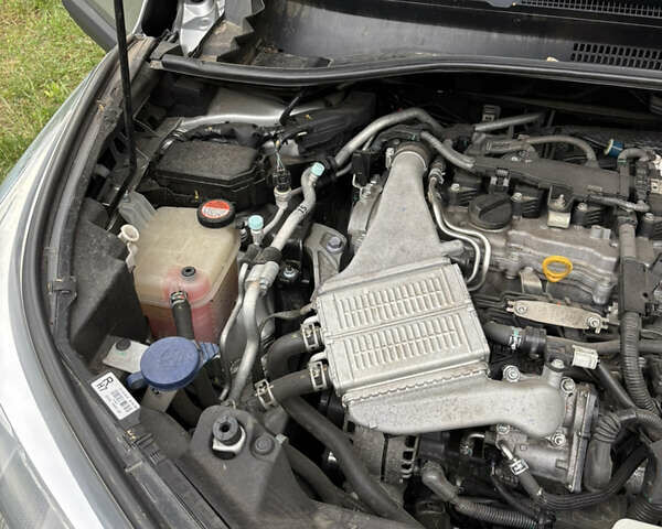 Сірий Тойота C-HR, об'ємом двигуна 1.2 л та пробігом 178 тис. км за 17500 $, фото 18 на Automoto.ua
