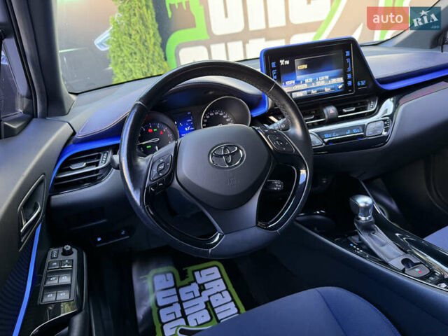 Сірий Тойота C-HR, об'ємом двигуна 1.2 л та пробігом 88 тис. км за 18000 $, фото 22 на Automoto.ua