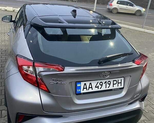 Сірий Тойота C-HR, об'ємом двигуна 1.2 л та пробігом 42 тис. км за 22250 $, фото 3 на Automoto.ua