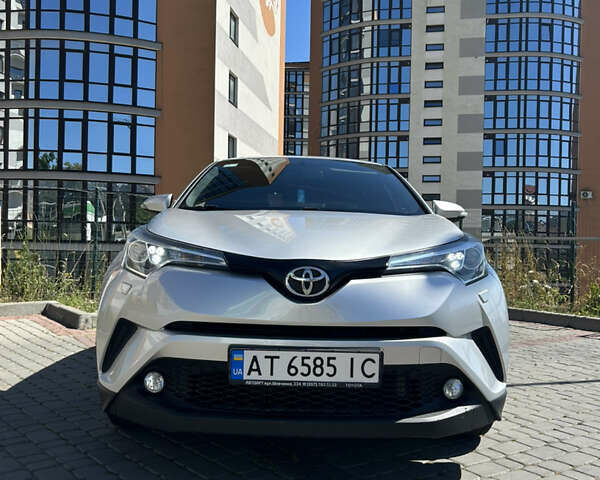 Сірий Тойота C-HR, об'ємом двигуна 1.2 л та пробігом 125 тис. км за 17999 $, фото 9 на Automoto.ua