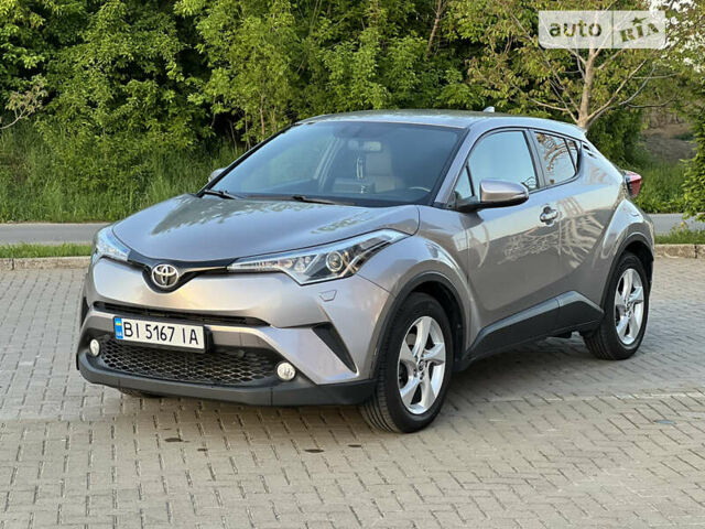 Серый Тойота C-HR, объемом двигателя 1.2 л и пробегом 162 тыс. км за 19500 $, фото 7 на Automoto.ua