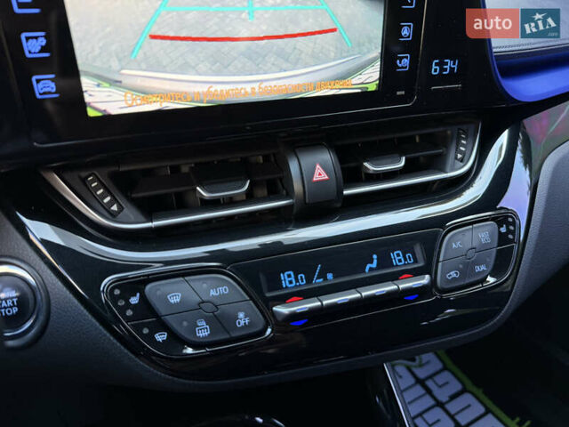 Сірий Тойота C-HR, об'ємом двигуна 1.2 л та пробігом 88 тис. км за 18000 $, фото 35 на Automoto.ua