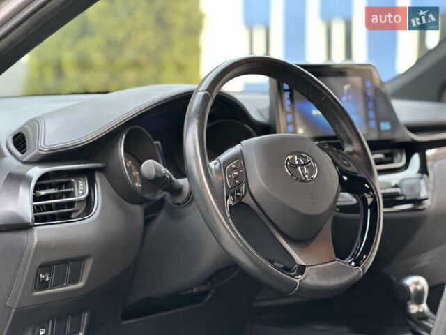 Сірий Тойота C-HR, об'ємом двигуна 1.2 л та пробігом 42 тис. км за 18950 $, фото 79 на Automoto.ua