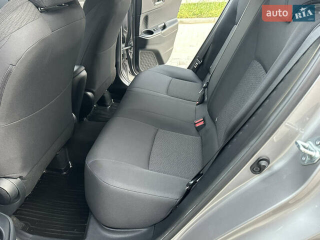 Сірий Тойота C-HR, об'ємом двигуна 1.2 л та пробігом 42 тис. км за 18950 $, фото 103 на Automoto.ua