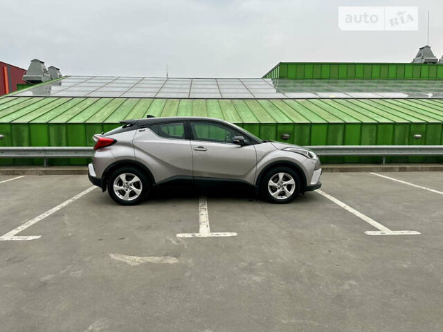 Серый Тойота C-HR, объемом двигателя 1.2 л и пробегом 86 тыс. км за 18600 $, фото 22 на Automoto.ua