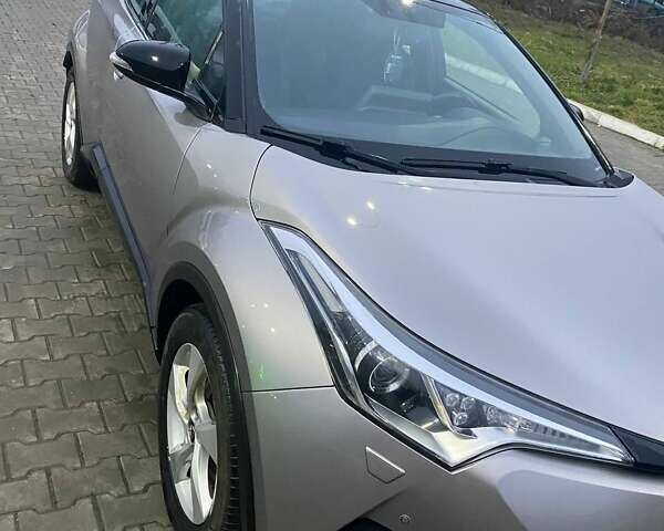Сірий Тойота C-HR, об'ємом двигуна 1.2 л та пробігом 42 тис. км за 22250 $, фото 1 на Automoto.ua