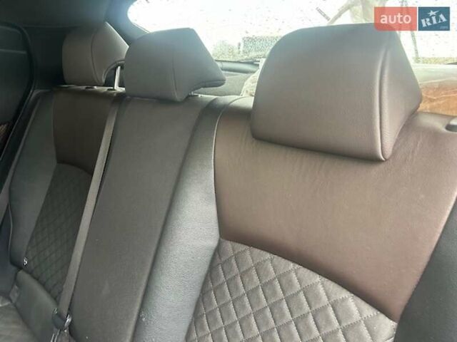 Серый Тойота C-HR, объемом двигателя 1.2 л и пробегом 137 тыс. км за 17500 $, фото 12 на Automoto.ua