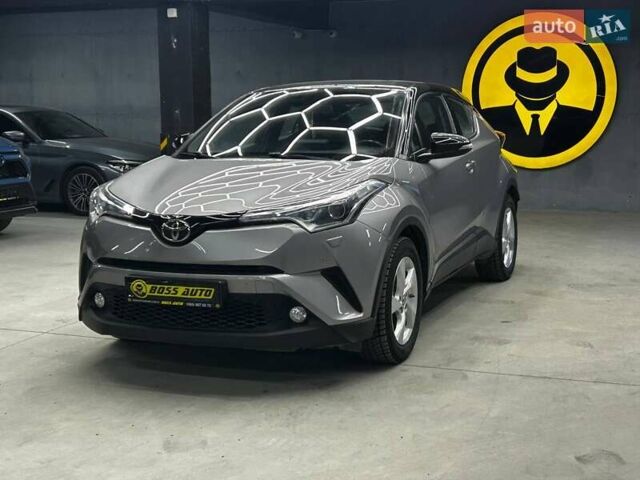 Серый Тойота C-HR, объемом двигателя 1.2 л и пробегом 41 тыс. км за 23000 $, фото 2 на Automoto.ua