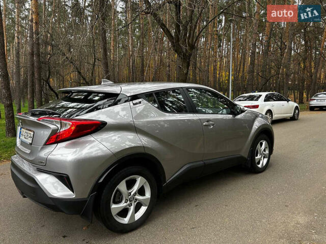 Сірий Тойота C-HR, об'ємом двигуна 1.2 л та пробігом 42 тис. км за 20000 $, фото 9 на Automoto.ua