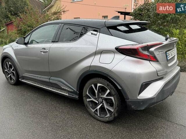 Серый Тойота C-HR, объемом двигателя 1.8 л и пробегом 90 тыс. км за 22700 $, фото 7 на Automoto.ua