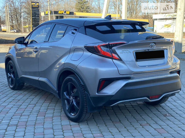 Сірий Тойота C-HR, об'ємом двигуна 1.2 л та пробігом 96 тис. км за 20900 $, фото 11 на Automoto.ua