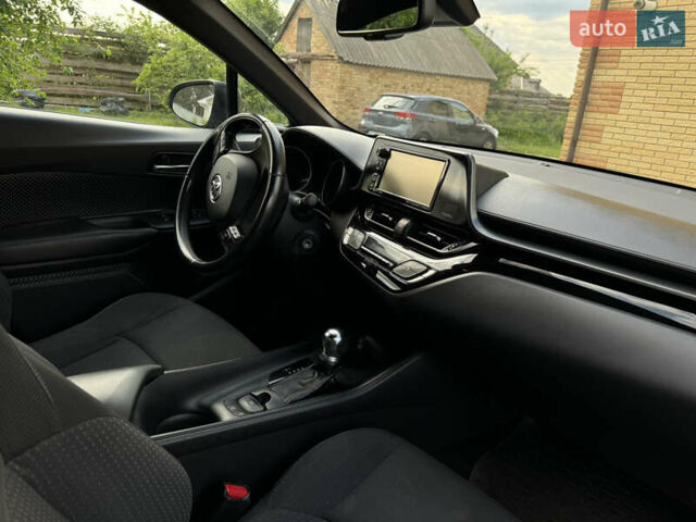 Сірий Тойота C-HR, об'ємом двигуна 1.99 л та пробігом 133 тис. км за 15499 $, фото 1 на Automoto.ua