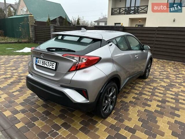 Серый Тойота C-HR, объемом двигателя 1.99 л и пробегом 94 тыс. км за 16200 $, фото 7 на Automoto.ua