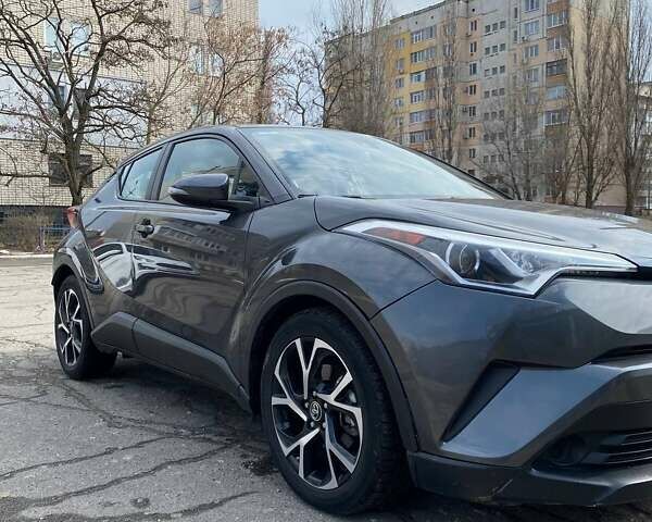 Сірий Тойота C-HR, об'ємом двигуна 1.99 л та пробігом 78 тис. км за 17000 $, фото 8 на Automoto.ua