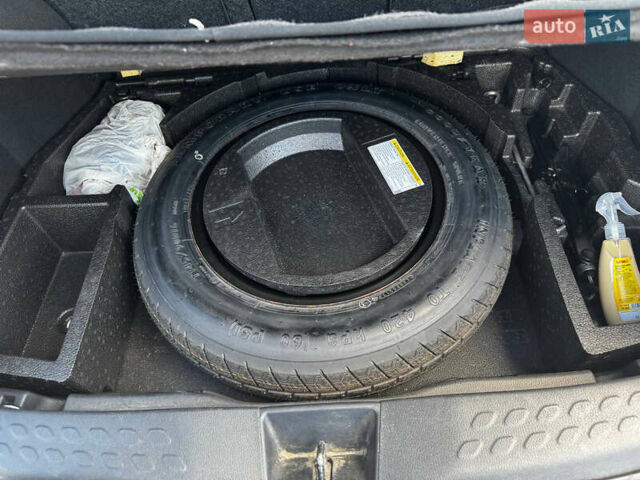 Серый Тойота C-HR, объемом двигателя 1.99 л и пробегом 92 тыс. км за 19500 $, фото 12 на Automoto.ua