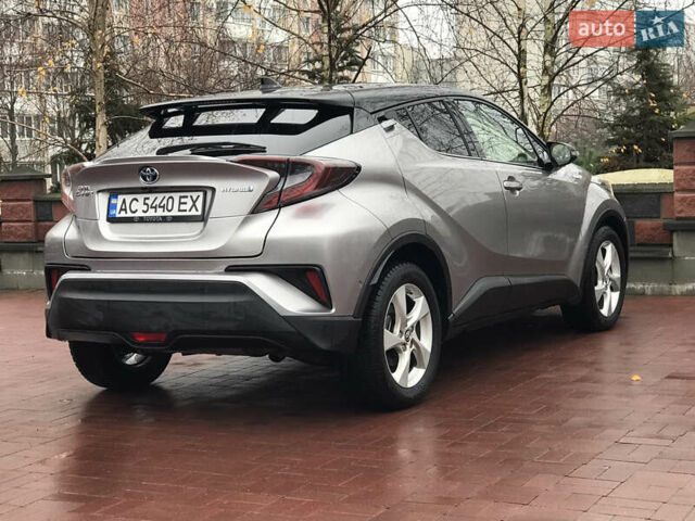 Серый Тойота C-HR, объемом двигателя 1.8 л и пробегом 69 тыс. км за 20700 $, фото 12 на Automoto.ua
