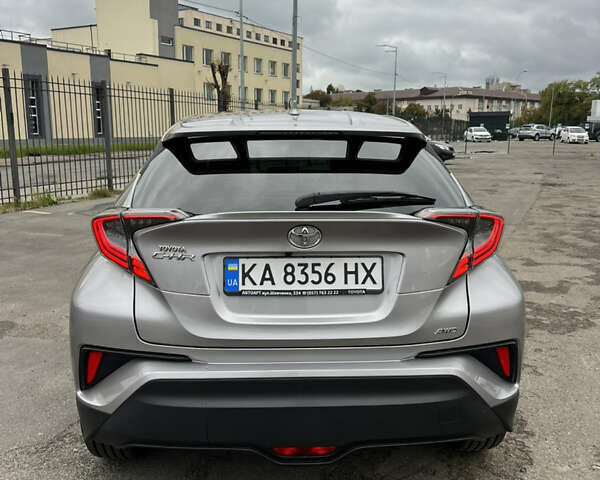 Серый Тойота C-HR, объемом двигателя 1.2 л и пробегом 93 тыс. км за 19950 $, фото 12 на Automoto.ua