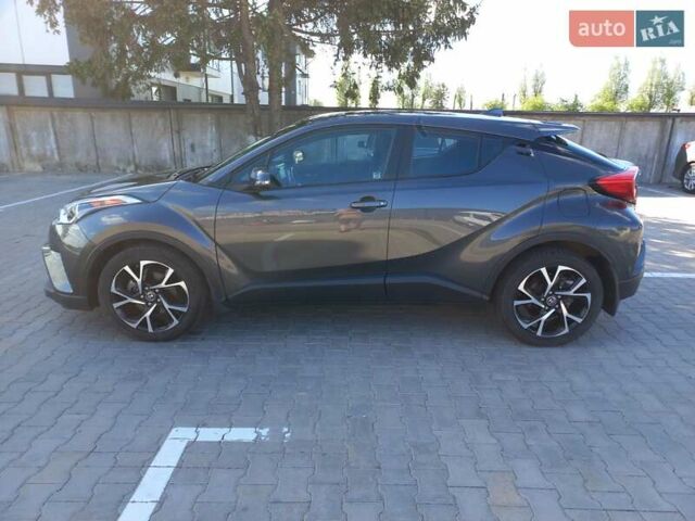 Серый Тойота C-HR, объемом двигателя 2 л и пробегом 47 тыс. км за 18000 $, фото 9 на Automoto.ua