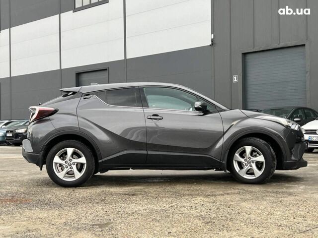 Сірий Тойота C-HR, об'ємом двигуна 1.2 л та пробігом 108 тис. км за 19290 $, фото 9 на Automoto.ua