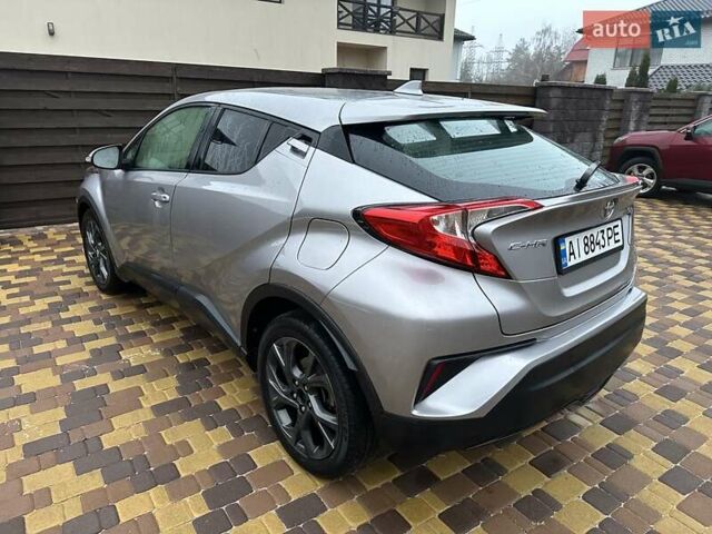 Серый Тойота C-HR, объемом двигателя 1.99 л и пробегом 94 тыс. км за 16200 $, фото 23 на Automoto.ua