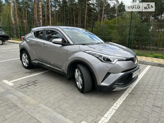 Сірий Тойота C-HR, об'ємом двигуна 1.2 л та пробігом 39 тис. км за 21900 $, фото 4 на Automoto.ua