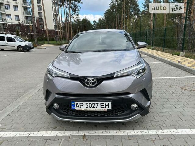 Сірий Тойота C-HR, об'ємом двигуна 1.2 л та пробігом 39 тис. км за 21900 $, фото 1 на Automoto.ua