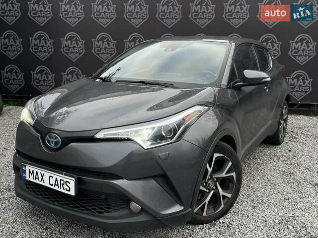 Серый Тойота C-HR, объемом двигателя 2 л и пробегом 115 тыс. км за 16900 $, фото 2 на Automoto.ua