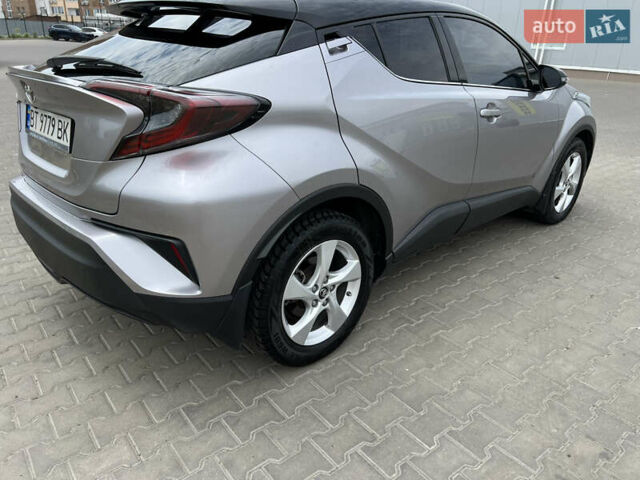 Сірий Тойота C-HR, об'ємом двигуна 1.2 л та пробігом 50 тис. км за 22000 $, фото 5 на Automoto.ua
