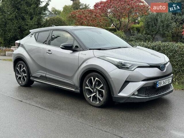 Серый Тойота C-HR, объемом двигателя 1.8 л и пробегом 90 тыс. км за 22700 $, фото 17 на Automoto.ua