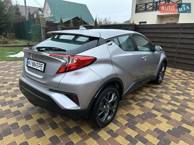 Серый Тойота C-HR, объемом двигателя 1.99 л и пробегом 94 тыс. км за 16200 $, фото 22 на Automoto.ua